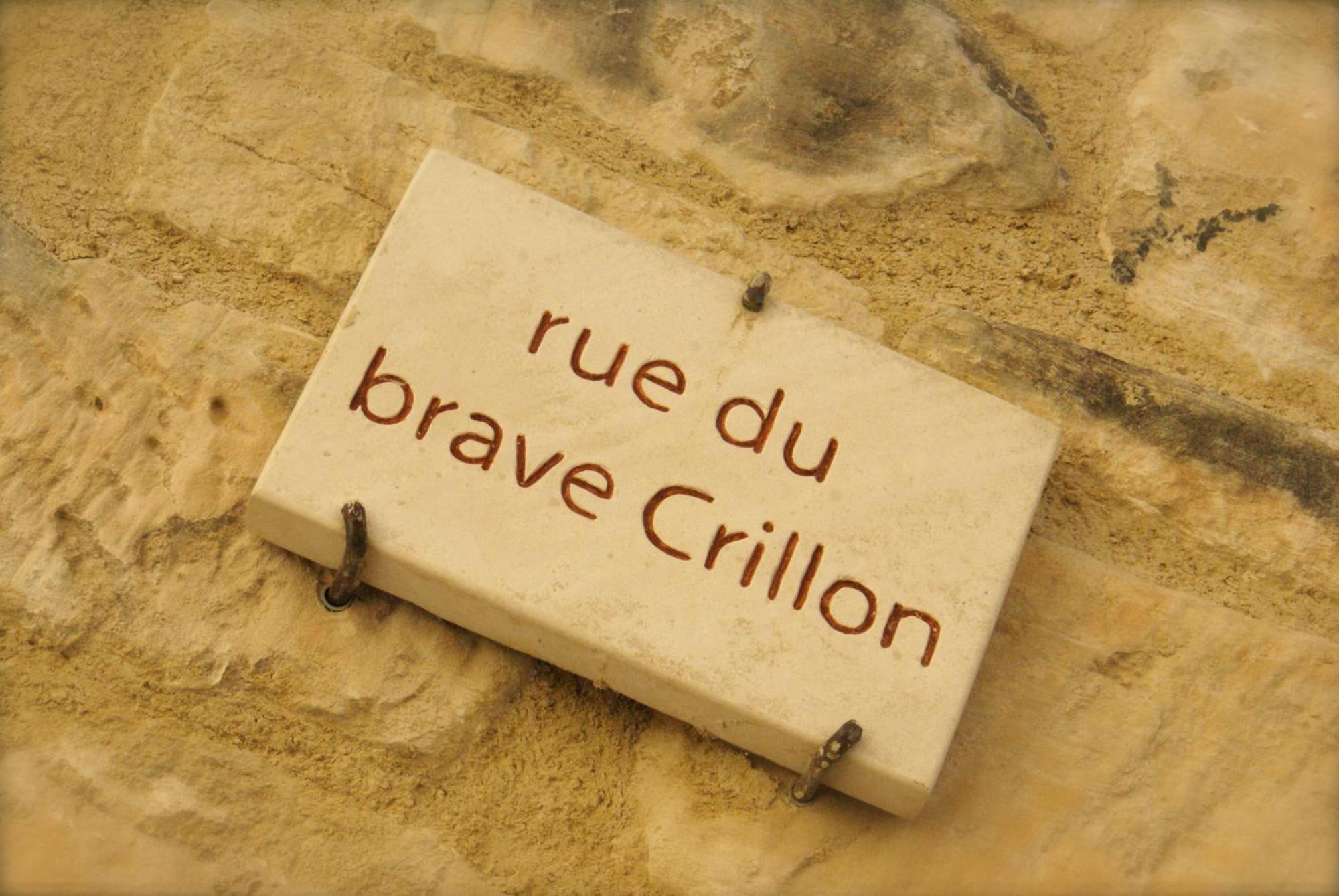 Le Crillon Hotel Murs  Luaran gambar