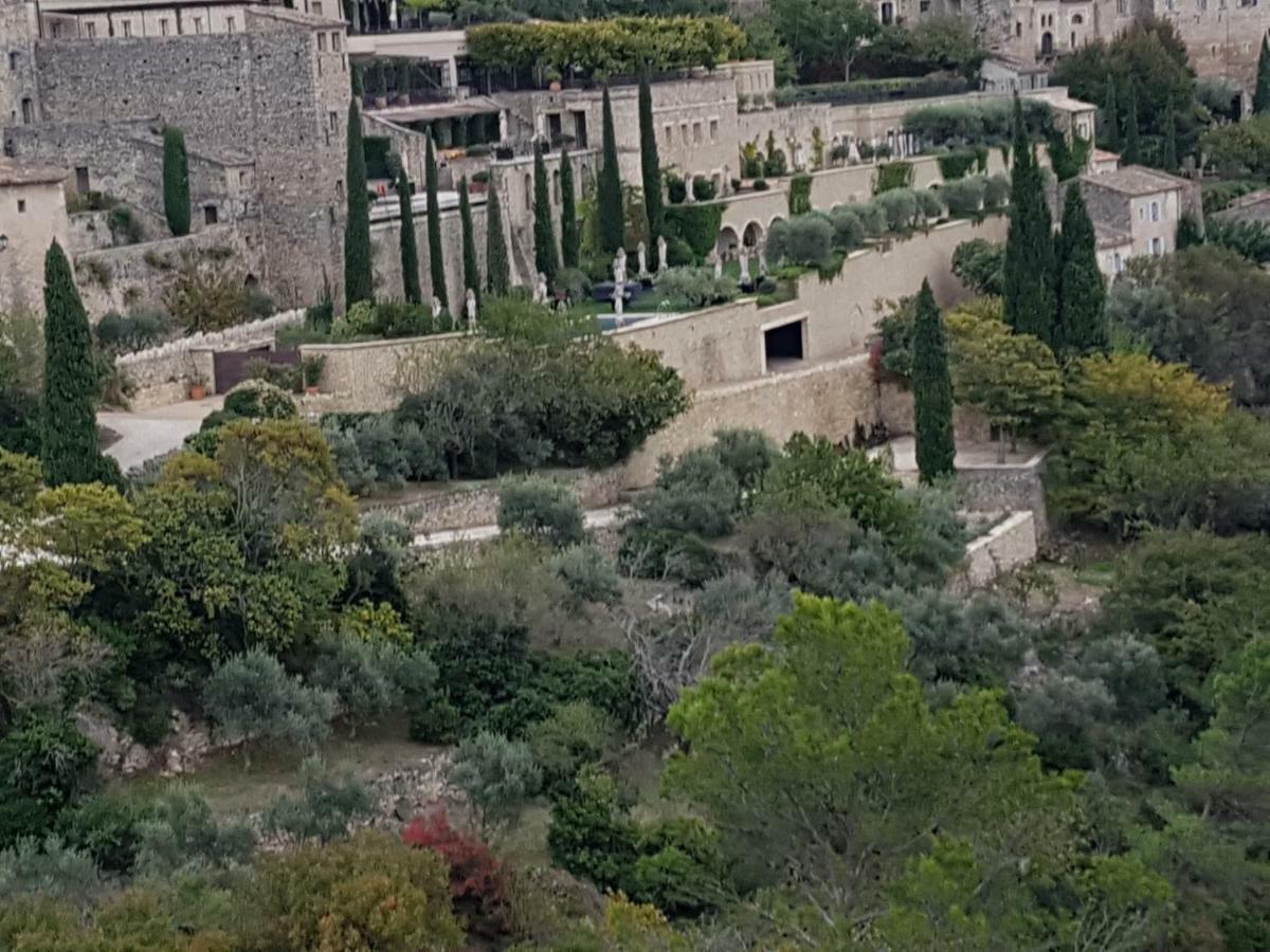 Le Crillon Hotel Murs  Luaran gambar